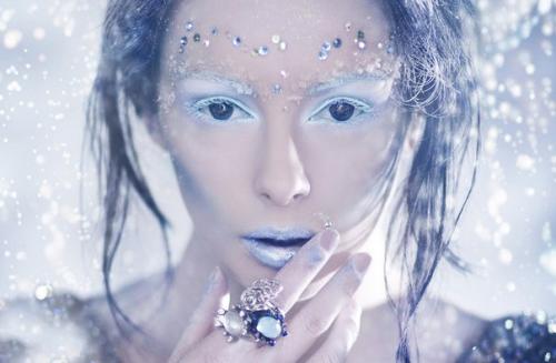 Приглашаю желающих принять участия в бесплатной фотосесии в образе Снежной Королевы. 01