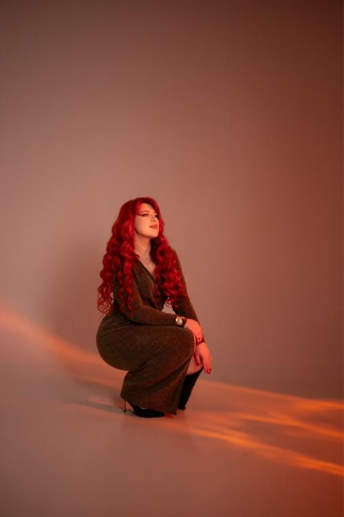 Во время этой чудесной фотосессии в какой-то момент мою голову осенила мысль, от которой встал ком в горле и на глаза накатили слезы. 02