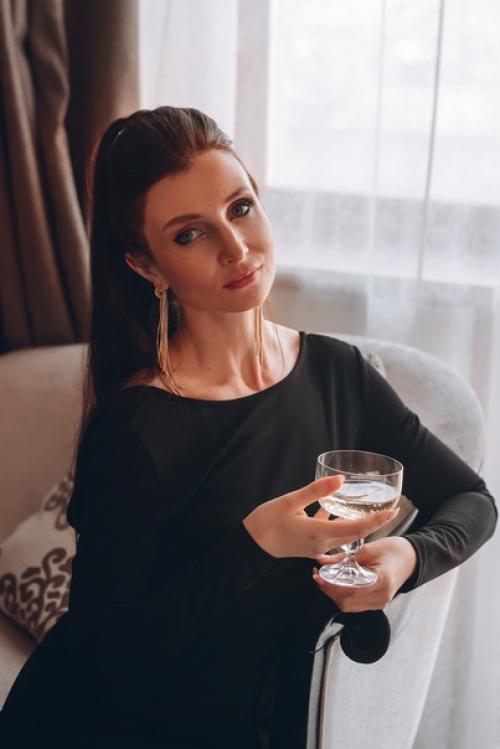 Настроение быть королевой, главное платье подобрать с интересной деталью. 06