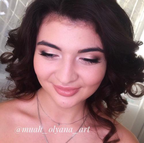 Милые девочки?   С удовольствием помогу вам в создании образа: макияжа и причёски! 08