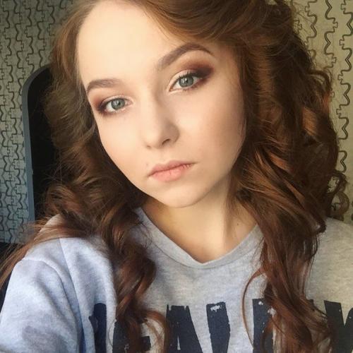 Для пополнения портфолио требуются модели на макияж или прическу/локоны (либо если есть желание на макияж и прическу). 08