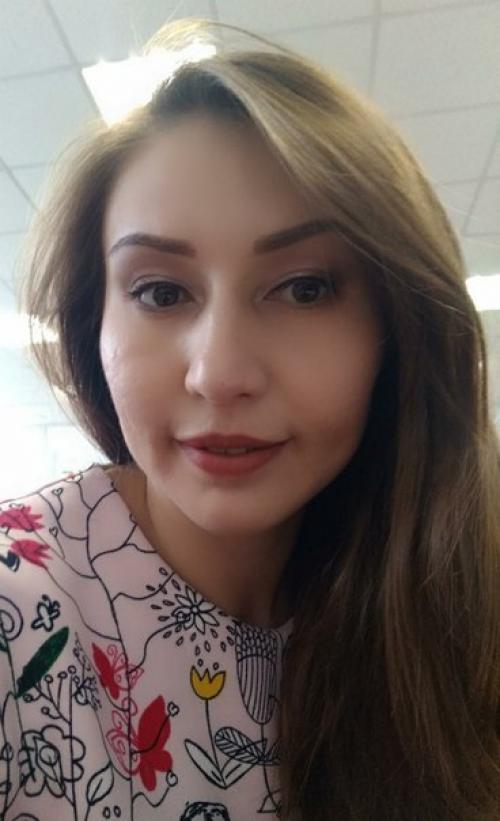 Милые дамы предлагаю вам услуги стилиста - визажиста. 01