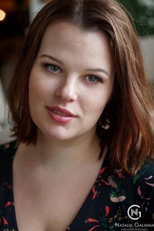 Как на счет акционной цены на портретную съемку: макияж прическа 3 фото в обработке за полцены! 04