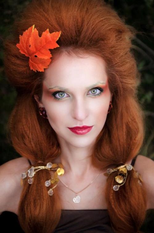 Я стилист, делаю проф макияж, прически и придумываю образы для сьемок. 01