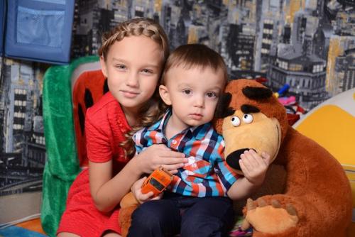 Регулярно провожу фотосессии в семейном салоне красоты Стильняги, в академическом районе. 08