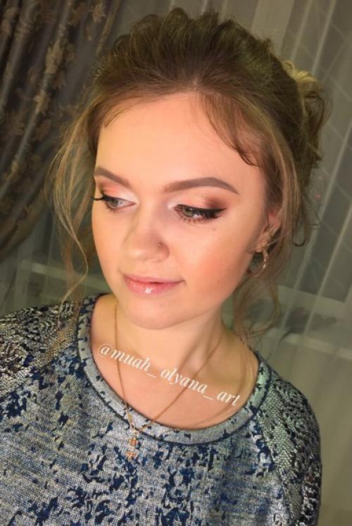 Милые девочки?   С удовольствием помогу вам в создании образа: макияжа и причёски! 04