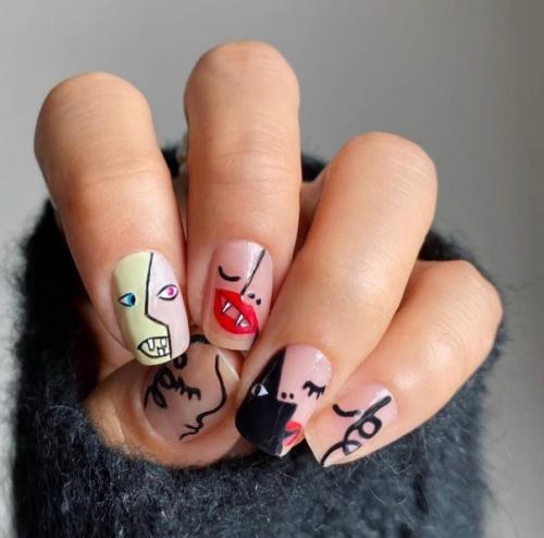 10 примеров маникюра, которые вам захочется повторить в 2022 году. 05