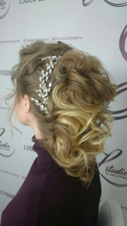 Нужны модели на образ: макияж плюс локоны 1000 р, макияж плюс причёска 1250 р. для пополнения портфолио. 05