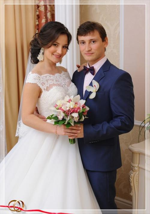 Потрясающая девушка, великолепное платье, эксклюзивная бижутерия, красивая прическа и макияж! 03