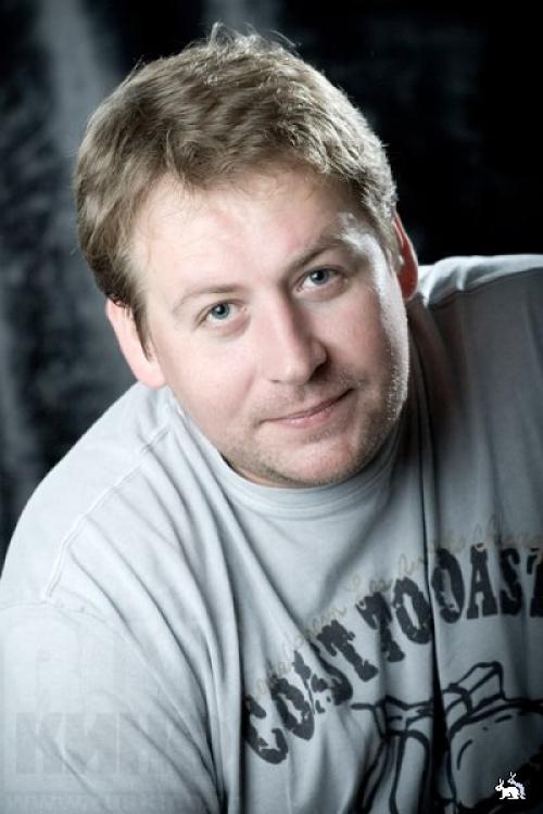 Москва!   13 октября - мы приглашаем всех желающих в возрасте от 18 до 35 лет на съемку музыкального, юмористического концерта в качестве зрителей. 04