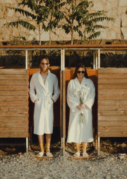 Пока ждем фото со свадьбы, мы хотим поделиться нашей фотосессией до. 03