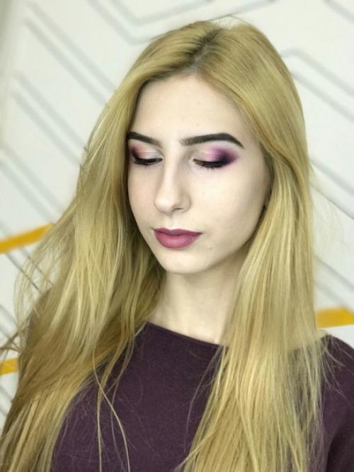 Дорогие девушки?  Предлогаю вашим услугам все виды причёсок и макияжа (вечерние, дневные. 05