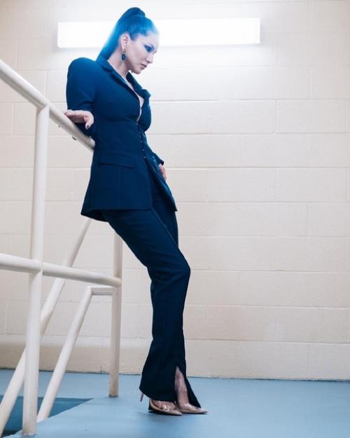 Новое. Санни Леоне в образе от стилиста - чандани мехта. 04