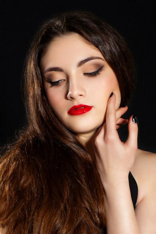 Девочки! Кто хочет стать визажистом? 01 Девочки! Кто хочет стать визажистом? 01