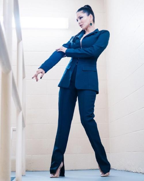 Новое. Санни Леоне в образе от стилиста - чандани мехта. 07