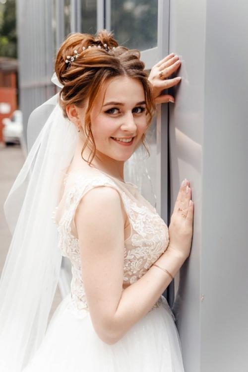 Портрет невесты. Одними из Обязательных фотографий свадебной фотосессии, для меня являются конечно же портреты невесты. 01