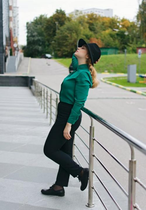 Девушки!  До конца октября акция? 03