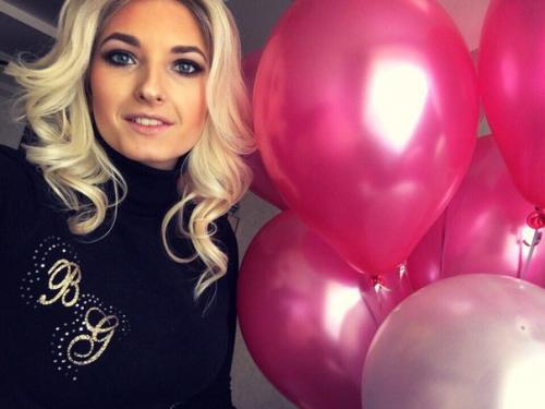 У нас появилась возможность сделать шикарную причёску у крутого стилиста Дианы? 04