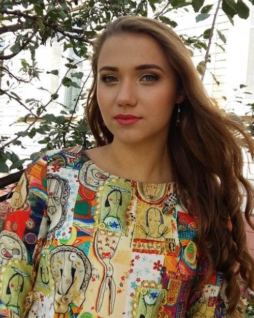 Милые девушки?  Услуги сертифицированного мастера по прическам и визажиста предлагаю? 02