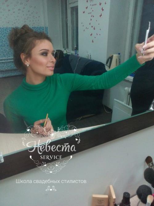 Работа ученицы на курсе Свадебный Стилист - Макияж, Причёска. 02
