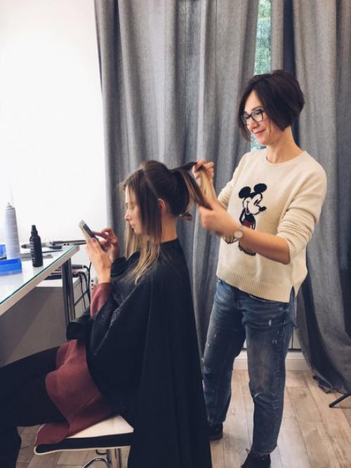 Вот и пролетели 4 дня интенсив - курса по причёскам? 07