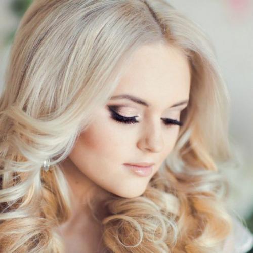 Девочки!  Кто в четверг такую прическу и макияж хочет? 04