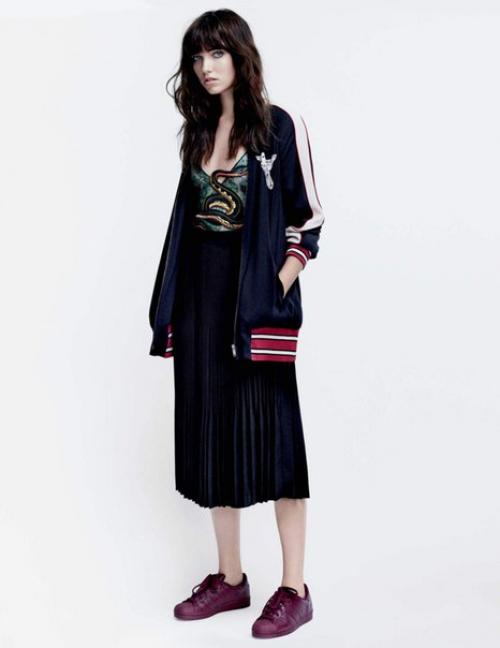 Street View: Грейс хартцель и лекси болинг в фотосессии Дэниеля Джексона для Vogue UK December 2015. 03