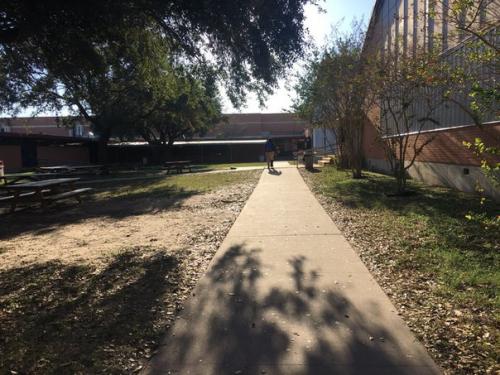 Вчера должны были делать фотографии для хора, которые потом будут висеть на стене в классе, уж не знаю сколько, но года 3-4 точно. 01 Вчера должны были делать фотографии для хора, которые потом будут висеть на стене в классе, уж не знаю сколько, но года 3-4 точно. 01