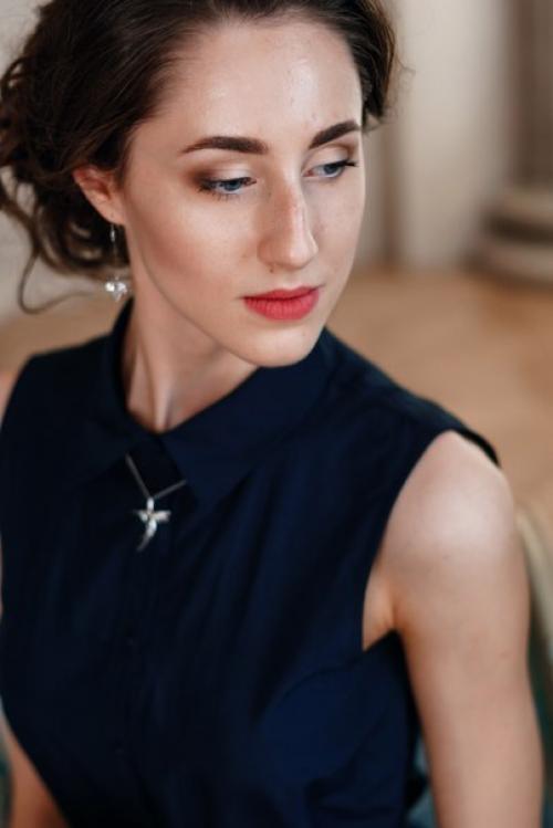 На сегодня и завтра требуются модели на макияж и/или прическу для пополнения портфолио. 01