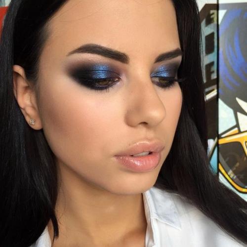 Здравствуйте!  Для пополнения портфолио ищу моделей: 08