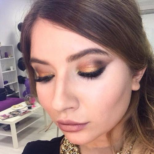 Дорогие девушки?  Ищу моделей на макияж и прически для пополнения портфолио? 07