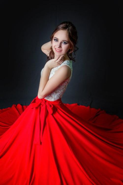 Акция?  Таким образом, если успеешь записаться до 16 ноября на брови и макияж, то получишь приятные бонусы? 05