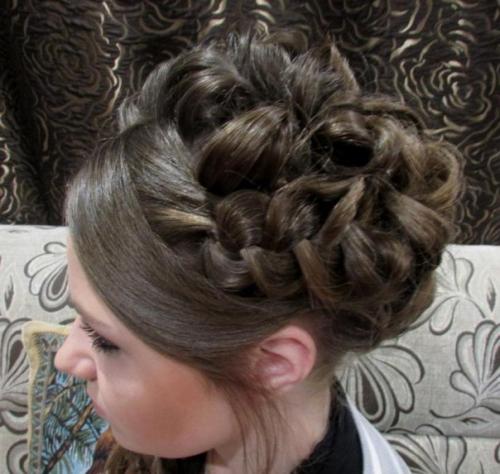 Предлагаю прически у вас на дому. 09