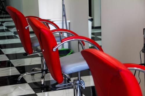 В Тольятти открылся концептуальный салон красоты Kaza Color bar, главная специализация которого - окрашивание и уход за волосами. 01 В Тольятти открылся концептуальный салон красоты Kaza Color bar, главная специализация которого - окрашивание и уход за волосами. 01