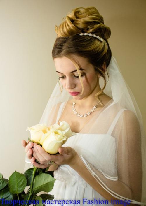 Модные тенденции свадебных причесок и макияжей 2017 - 2018 гг. 04
