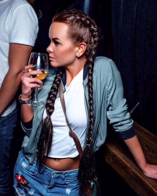 Привет! Я опытный визажист - стилист, очень люблю то, чем я занимаюсь, поэтому вкладываю в это всю свою душу? 05 Привет! Я опытный визажист - стилист, очень люблю то, чем я занимаюсь, поэтому вкладываю в это всю свою душу? 05