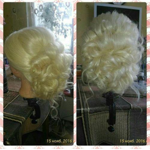 Здравствуйте, я коротких Нина стилист - визажист, мастер по прическам. 01