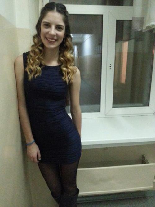 Нужны модели на прическу/локоны. 01