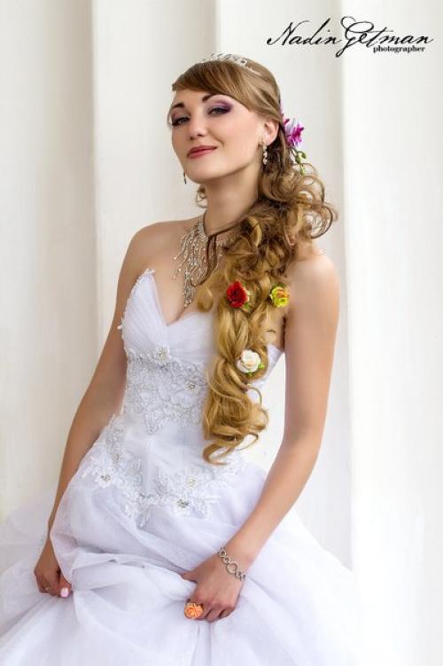 Предлагаю услуги мастера по прическам и макияжу. 06