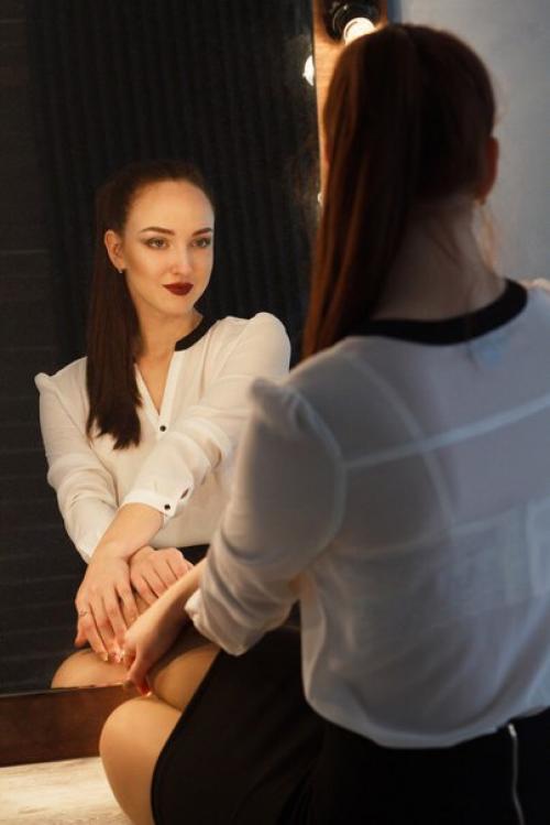 Девушки приглашаю на макияж и причёски, успейте записаться и будьте сногсшибательными на праздник? 05