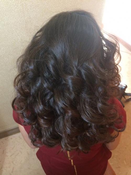 Дорогие девушки?  Предлагаю услуги дипломированного визажиста: макияж, причёски, локоны, укладки, консультация по уходу. 05