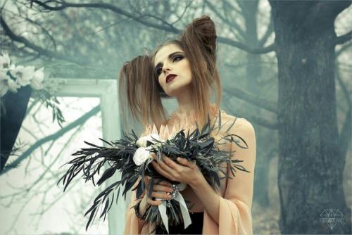 Милые девушки, новогодние праздники не за горами! 02