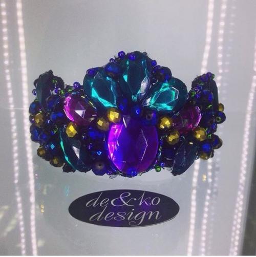 Привет!  У меня осталось свободное время 31 декабря для того чтобы сделать тебе самую крутую прическу и макияж 13: 00, 16: 00, 20: 00? 04