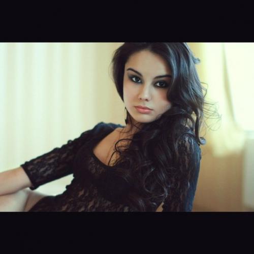 Милые девушки!  Скоро замечательный праздник новый год? 03