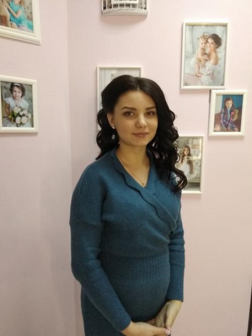 Сегодня наш мастер - парикмахер Оксана сделала прекрасные локоны для прекрасного работника культуры Екатерины! 04