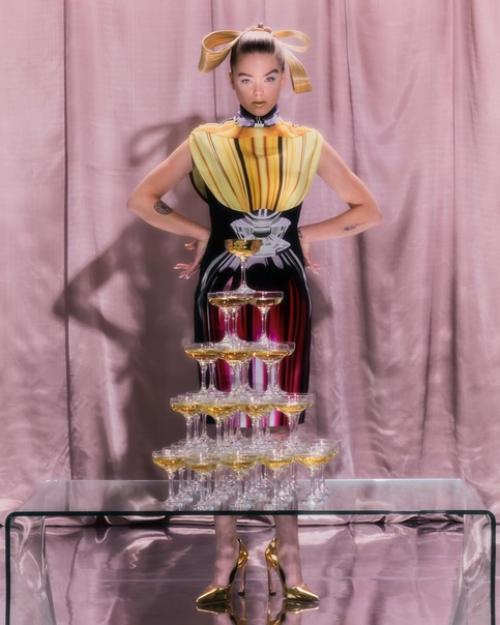 Милли алкок для журнала Pull Letter Magazine UK, декабрь 2023. 02