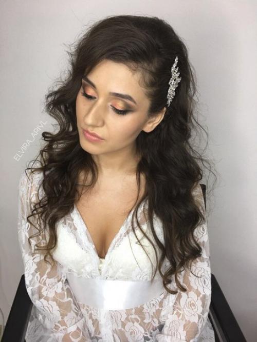 Привет Челябинск?  Я визажист - стилист ищу моделей на макияж и причёски до конца этой недели. 05