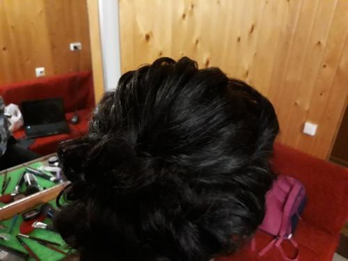 Спешу предложить вам свои услуги по макияжу, прическам, моделирование бровей. 03