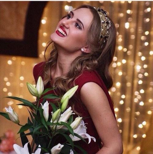 Макияж и прически для девочек - красавиц выполнила стилист - визажист? 02