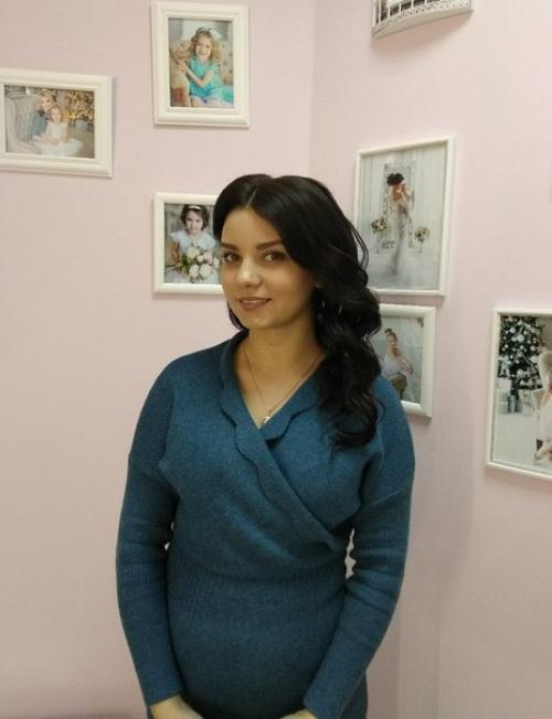 Сегодня наш мастер - парикмахер Оксана сделала прекрасные локоны для прекрасного работника культуры Екатерины! 02